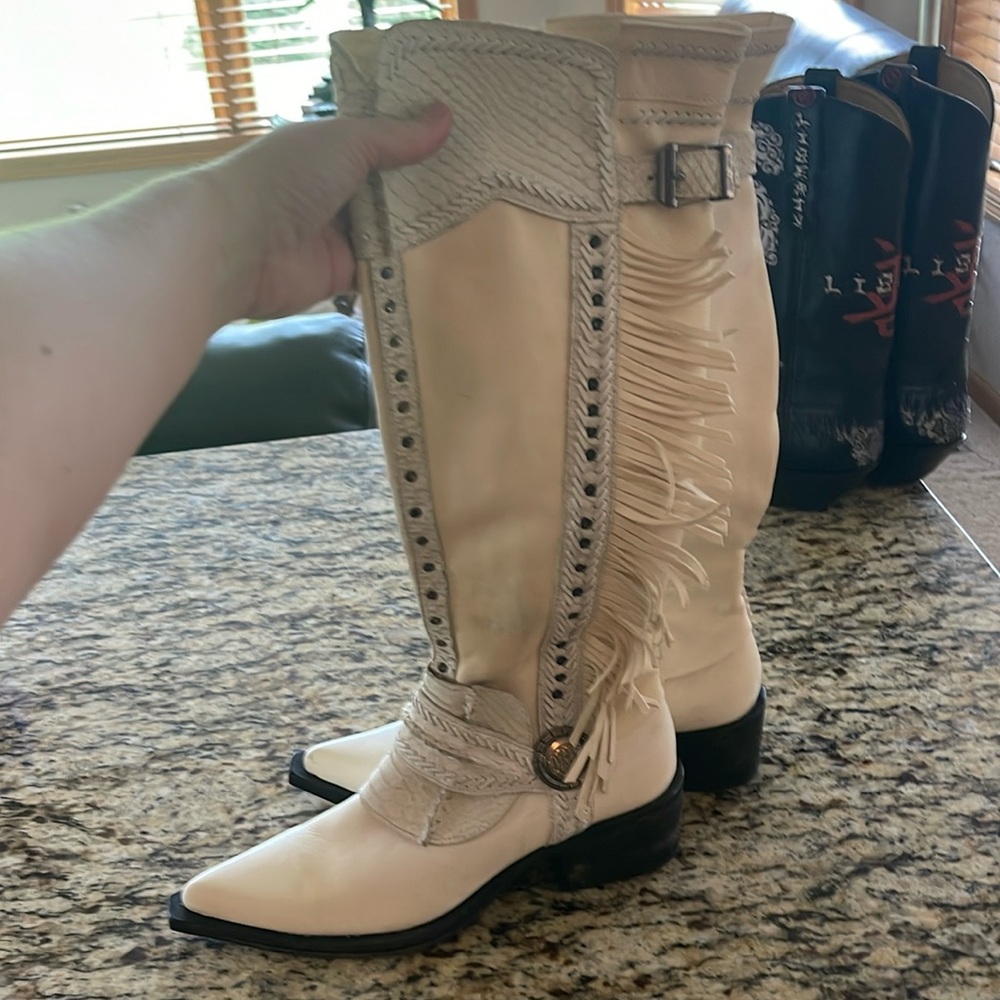Western boot, size 8, new, made in Italy